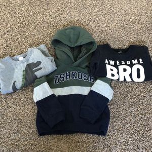 T4 - T5 boy sweater lot